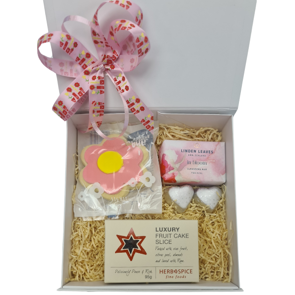 Love Ya Mum Gift Box
