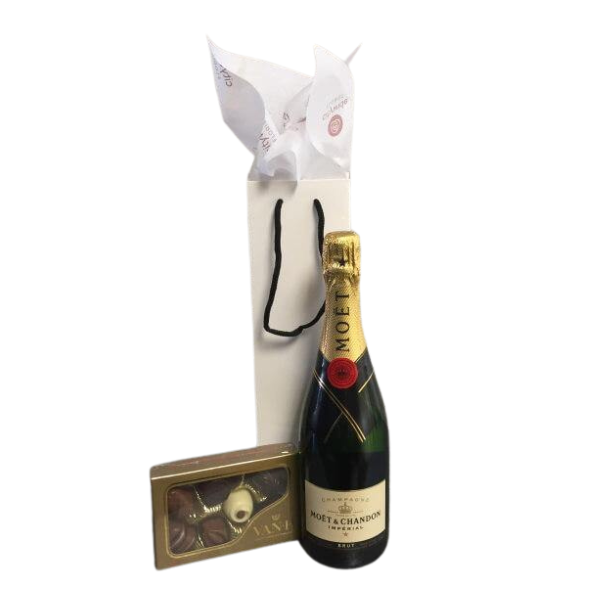 Moet &amp; Chandon Champagne and Chocolate Giftset
